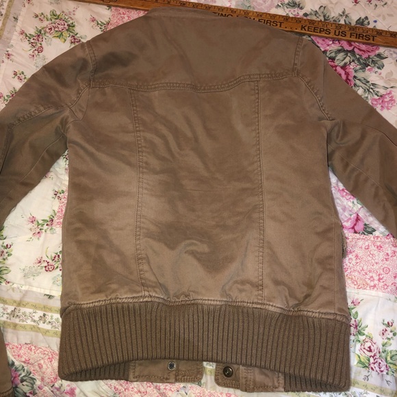 Abercrombie & Fitch Small Jacket - Picture 16 of 16